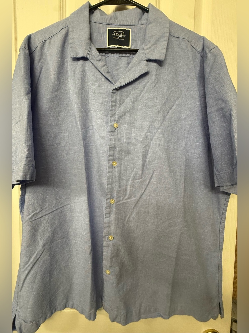 Charles Tyrwhitt Light Blue Short-Sleeve Button-Down Shirt